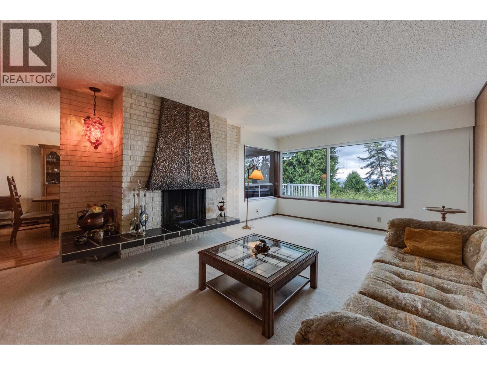 2992 Lazy A Street, Coquitlam, British Columbia  V3C 3N7 - Photo 6 - R3109450