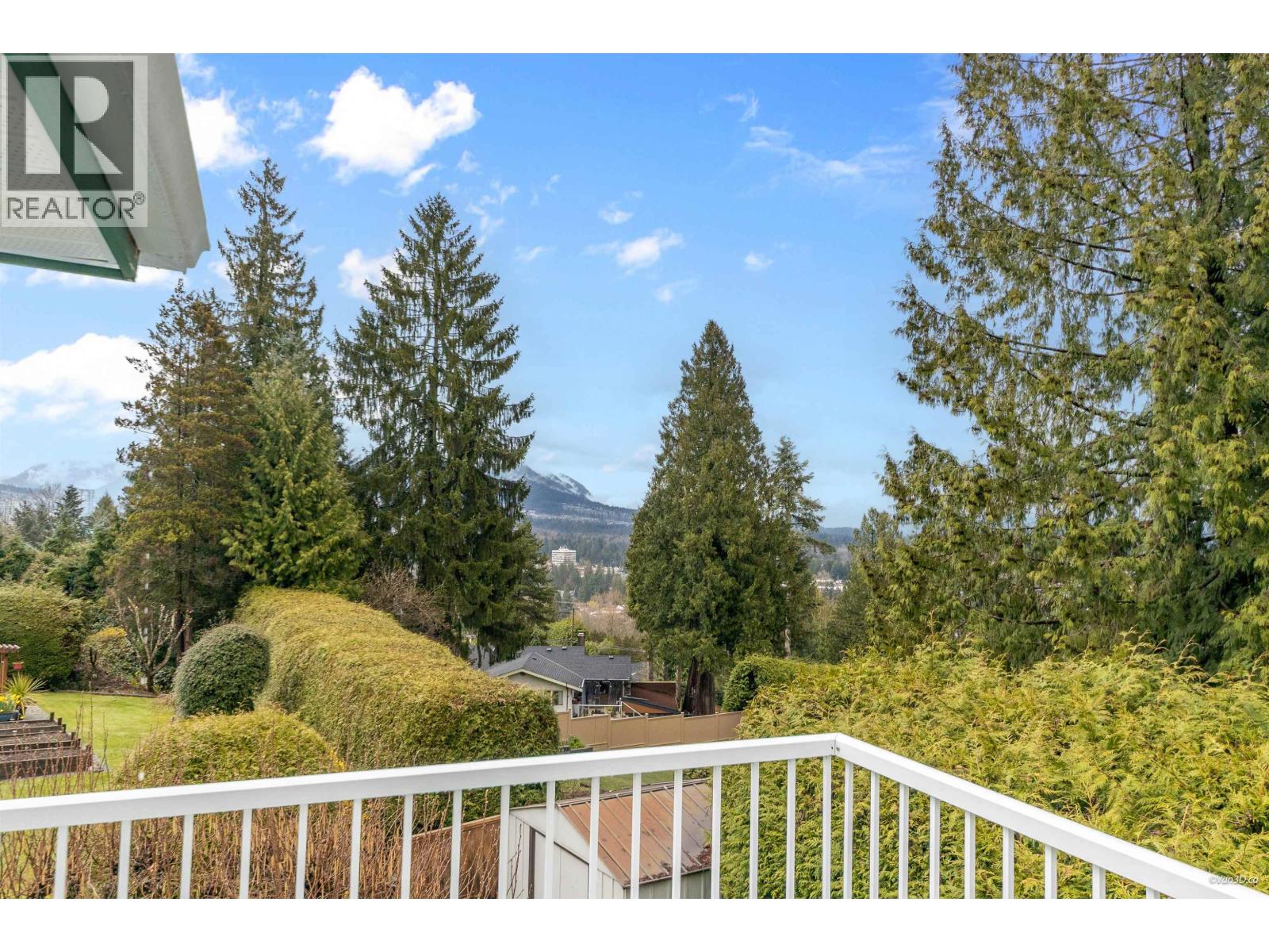 2992 Lazy A Street, Coquitlam, British Columbia  V3C 3N7 - Photo 35 - R3109450