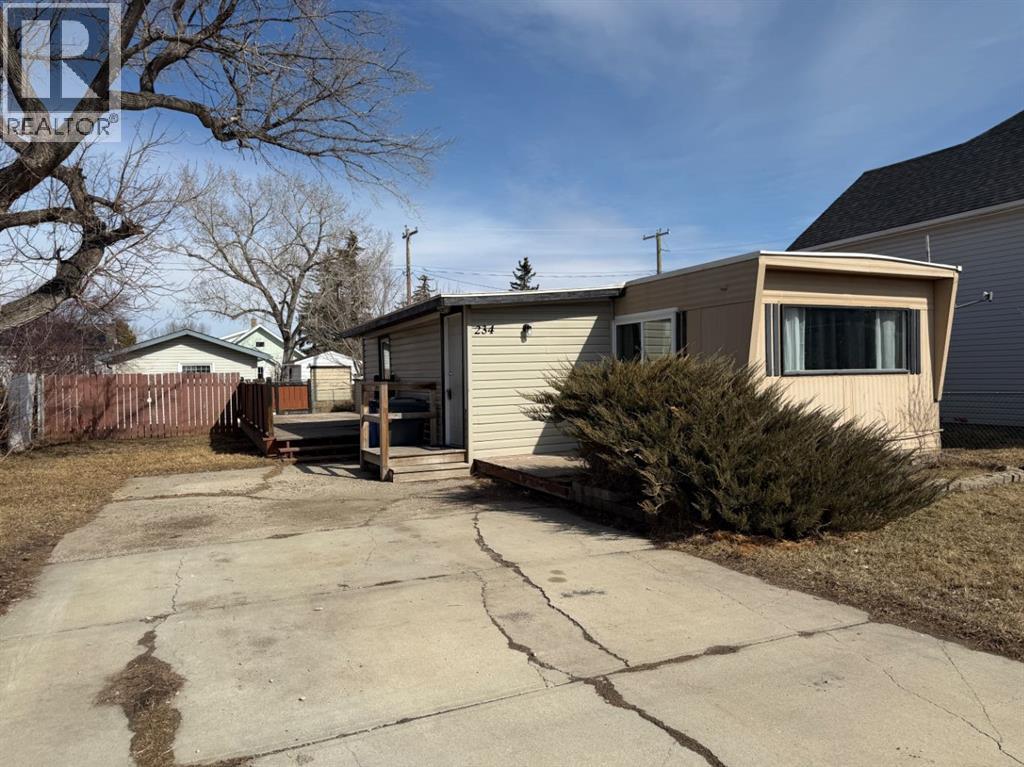 234 9 Street, Beiseker, Alberta  T0M 0G0 - Photo 1 - A2284757