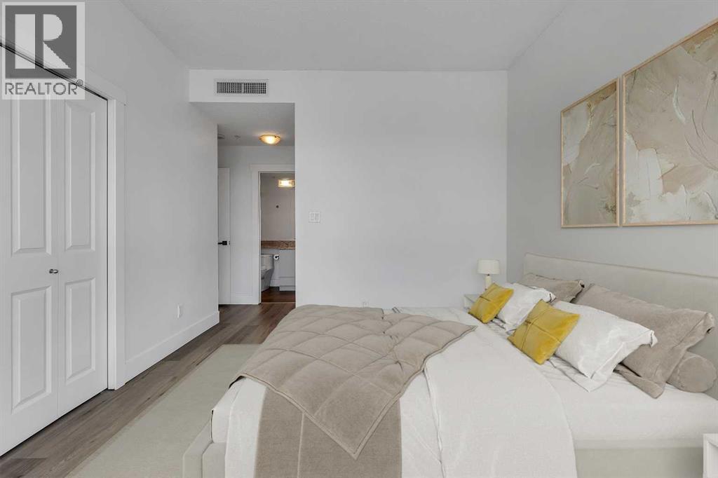 2004, 77 Spruce Place Sw, Calgary, Alberta  T3C 3X6 - Photo 29 - A2286192