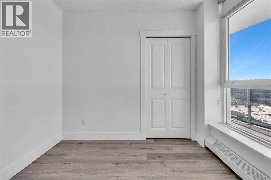 2004, 77 Spruce Place Sw, Calgary, Alberta  T3C 3X6 - Photo 20 - A2286192