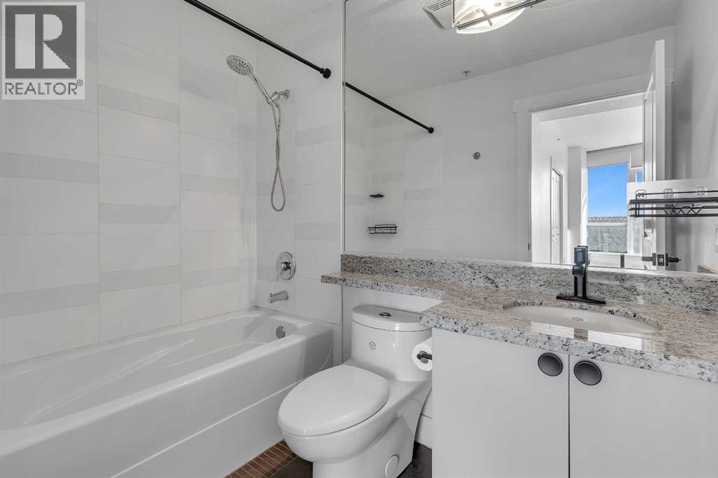 2004, 77 Spruce Place Sw, Calgary, Alberta  T3C 3X6 - Photo 31 - A2286192