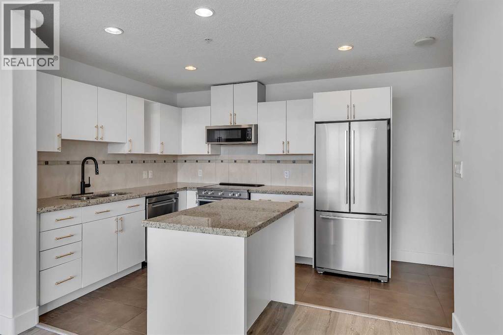 2004, 77 Spruce Place Sw, Calgary, Alberta  T3C 3X6 - Photo 12 - A2286192