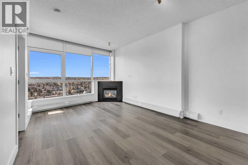 2004, 77 Spruce Place Sw, Calgary, Alberta  T3C 3X6 - Photo 14 - A2286192