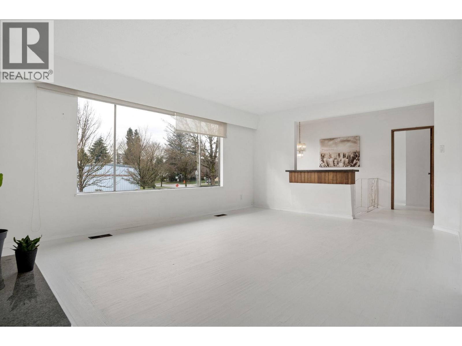 585 W 65th Avenue, Vancouver, British Columbia V6P 2P6 - Photo 5 - R3107338