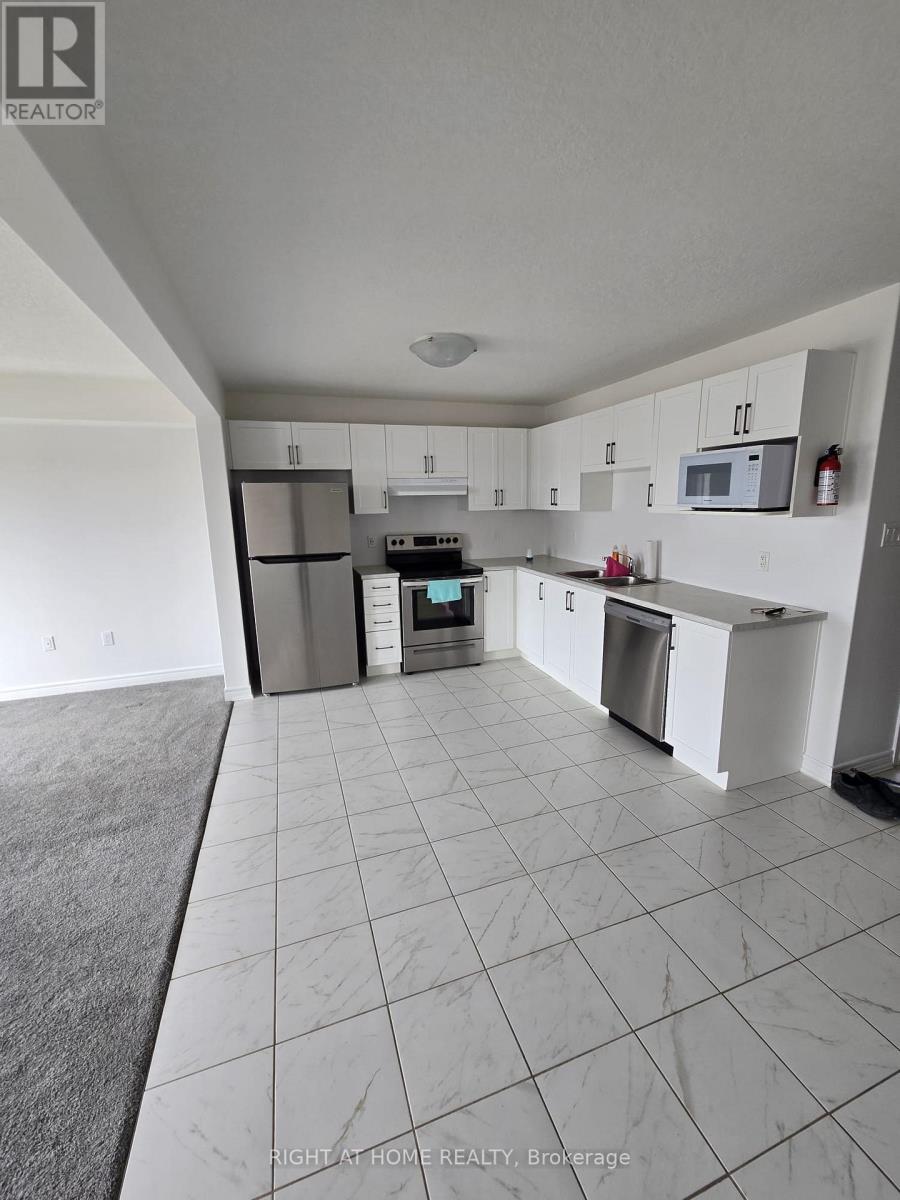 152 Stonebrook Way, Grey Highlands, Ontario  N0C 1H0 - Photo 3 - X12980356