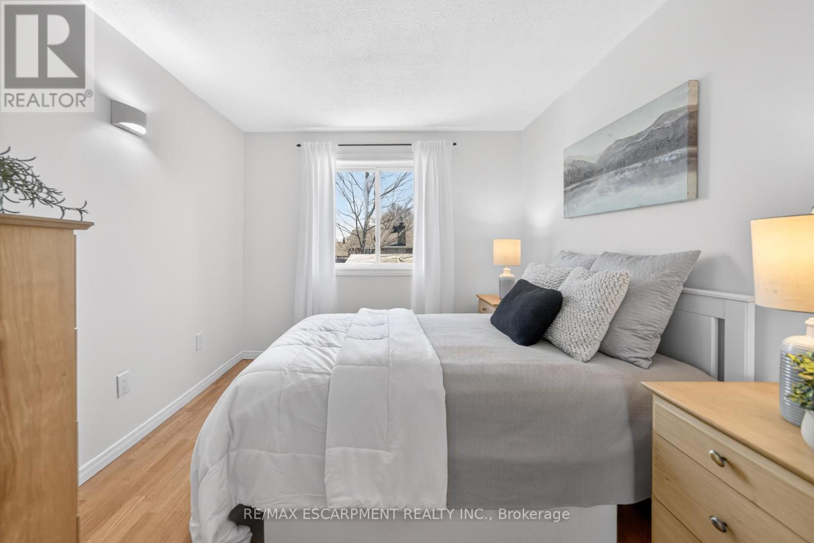 28 Golden Orchard Drive, Hamilton (Gourley), Ontario  L9H 4Z8 - Photo 19 - X12980372