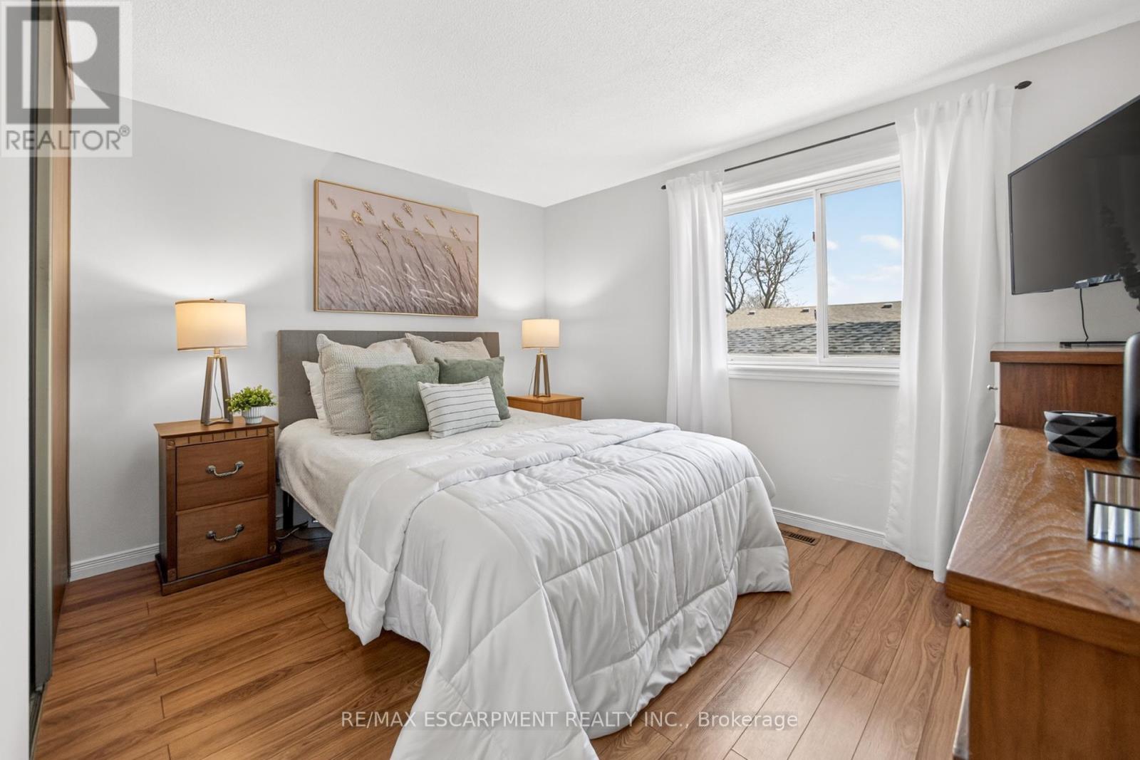 28 Golden Orchard Drive, Hamilton (Gourley), Ontario  L9H 4Z8 - Photo 21 - X12980372