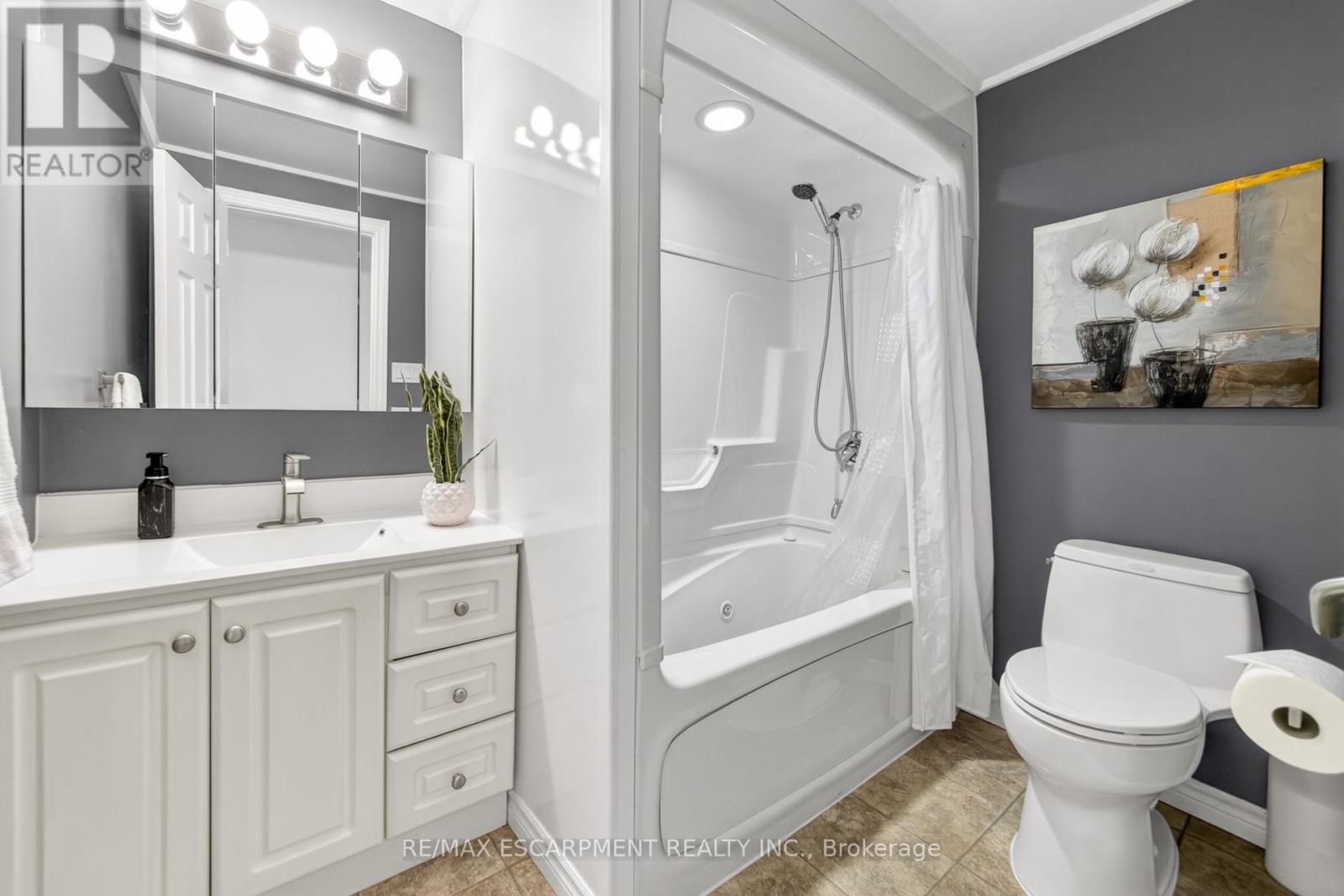 28 Golden Orchard Drive, Hamilton (Gourley), Ontario  L9H 4Z8 - Photo 25 - X12980372