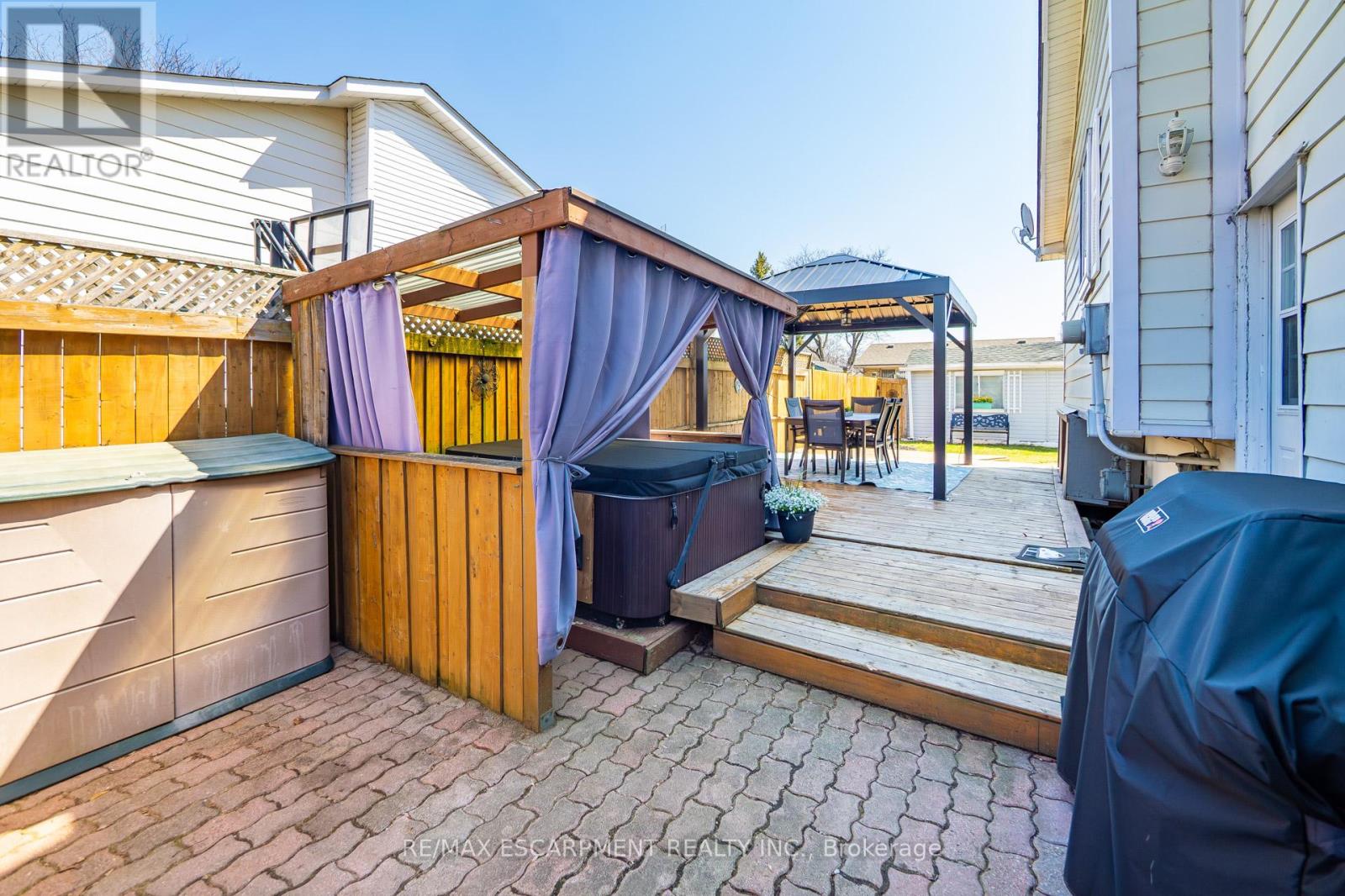 28 Golden Orchard Drive, Hamilton (Gourley), Ontario  L9H 4Z8 - Photo 32 - X12980372