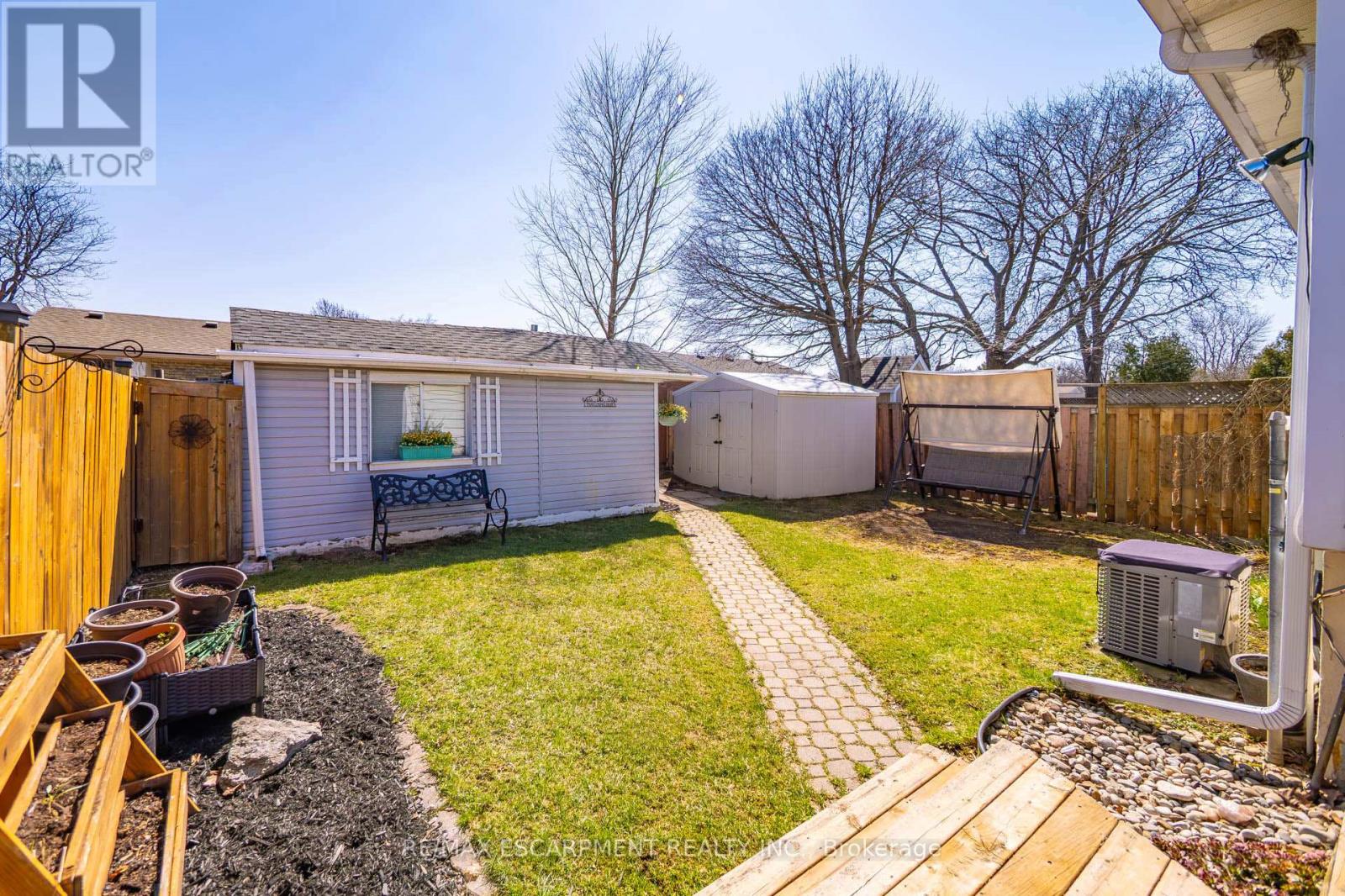 28 Golden Orchard Drive, Hamilton (Gourley), Ontario  L9H 4Z8 - Photo 35 - X12980372