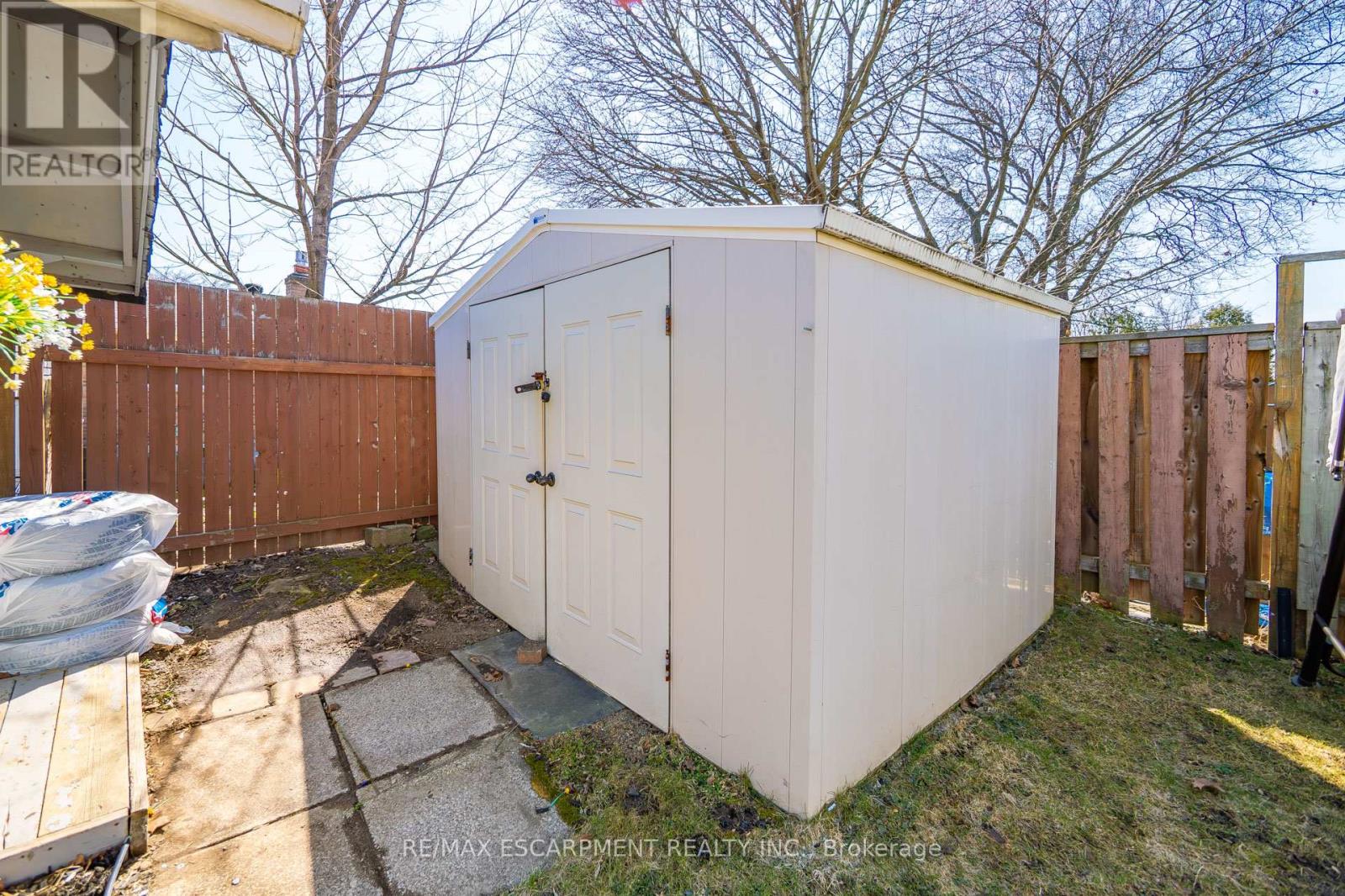 28 Golden Orchard Drive, Hamilton (Gourley), Ontario  L9H 4Z8 - Photo 39 - X12980372