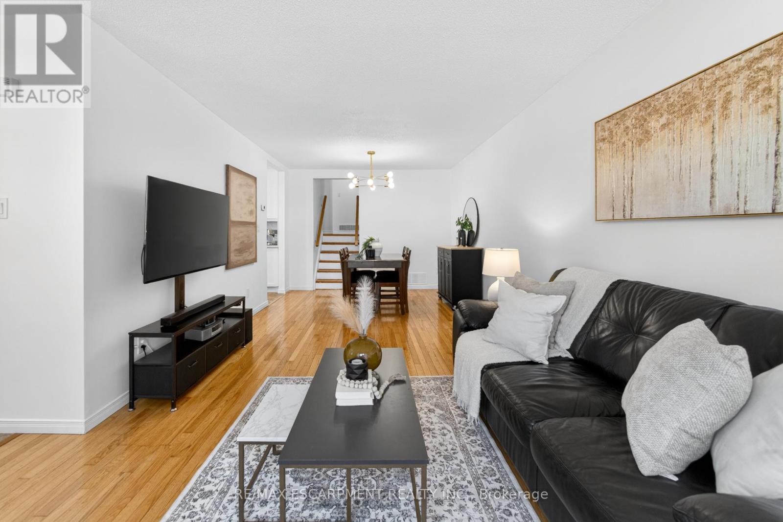 28 Golden Orchard Drive, Hamilton (Gourley), Ontario  L9H 4Z8 - Photo 6 - X12980372