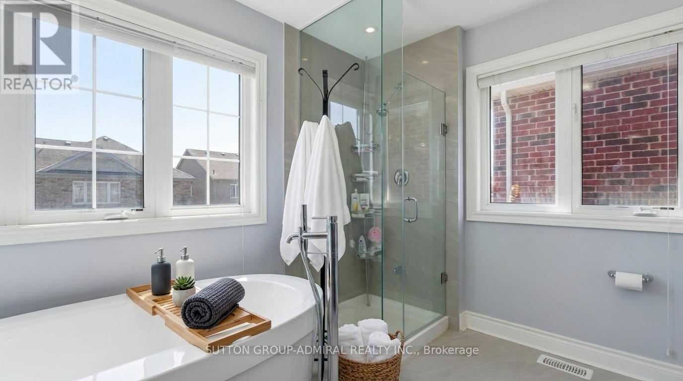 1 Citrine Drive, Bradford West Gwillimbury, Ontario  L3Z 0T5 - Photo 15 - N12946216