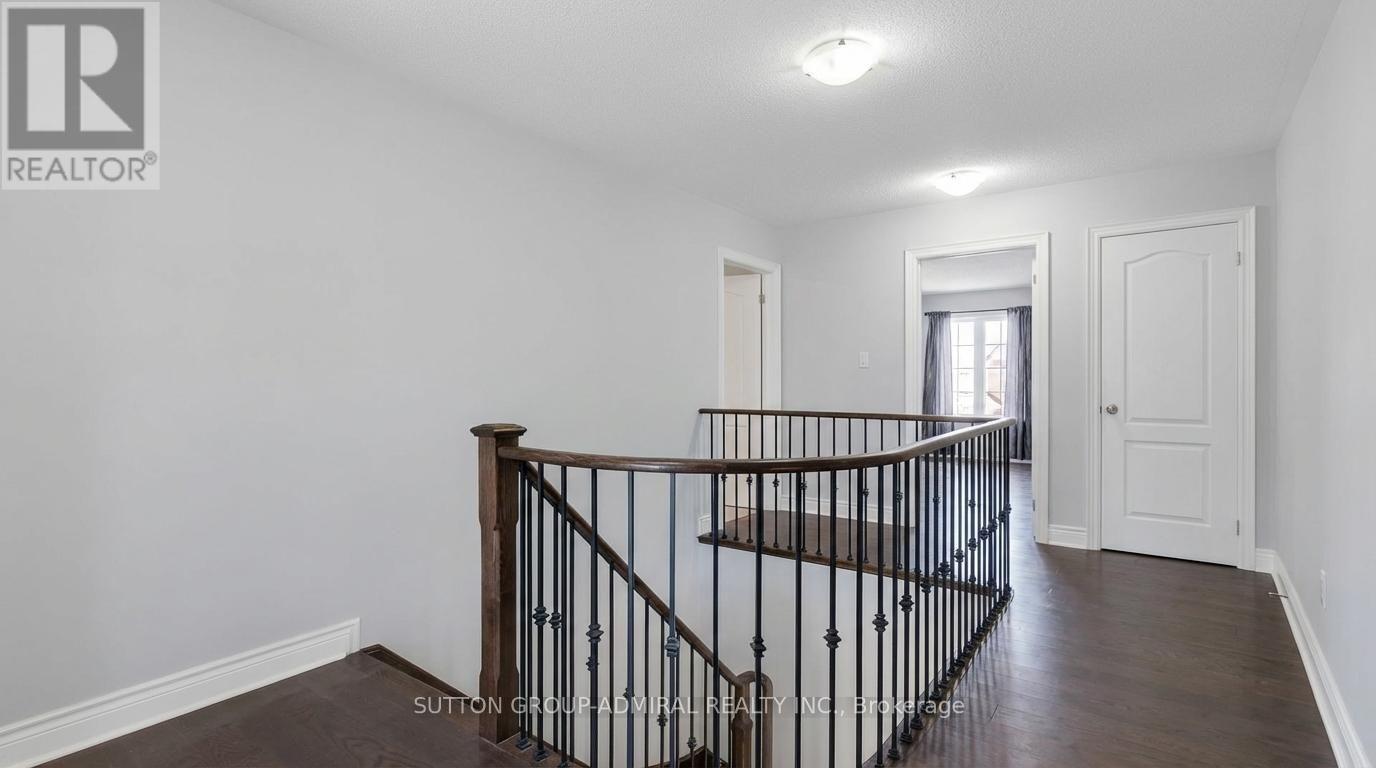 1 Citrine Drive, Bradford West Gwillimbury, Ontario  L3Z 0T5 - Photo 13 - N12946216