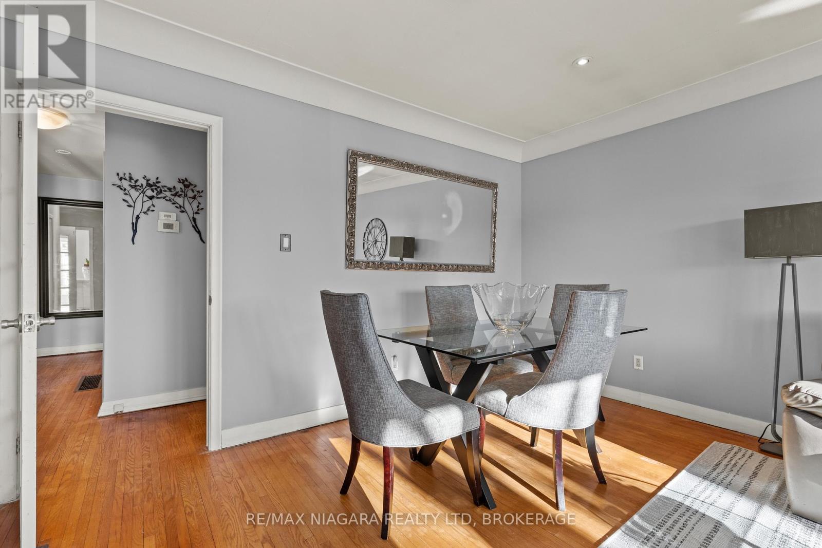 96 Terrace Drive, Hamilton, Ontario  L9A 2Y6 - Photo 9 - X12862314