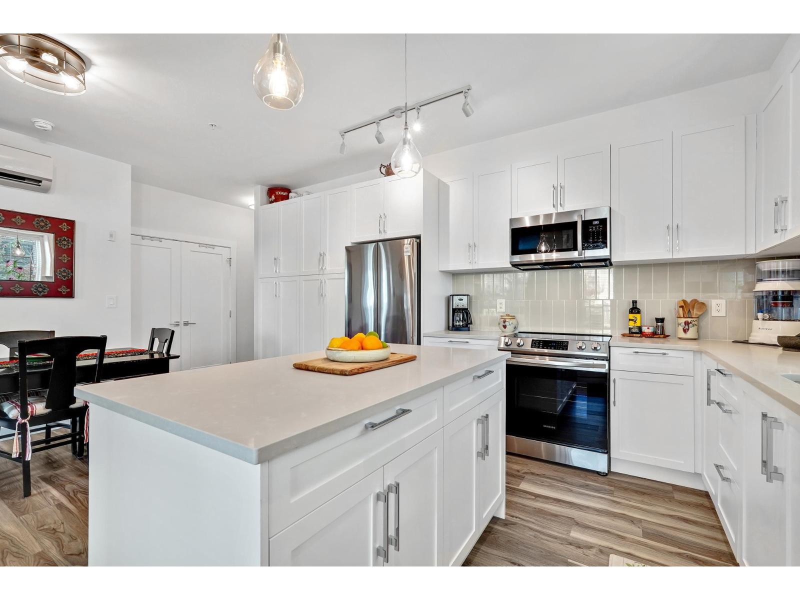 110 20356 72B AVENUE, Langley, British Columbia