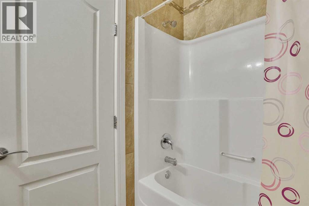 9 Saddlelake Grove NE, Calgary, Alberta  T3J 0P2 - Photo 7 - A2299992