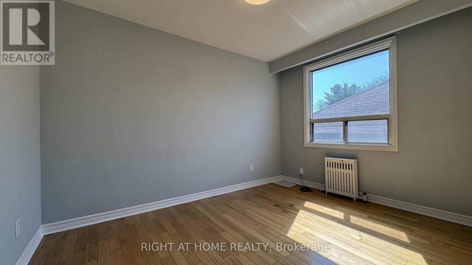 3 - 139 Royal York Road, Toronto, Ontario  M8V 2T9 - Photo 5 - W12790682