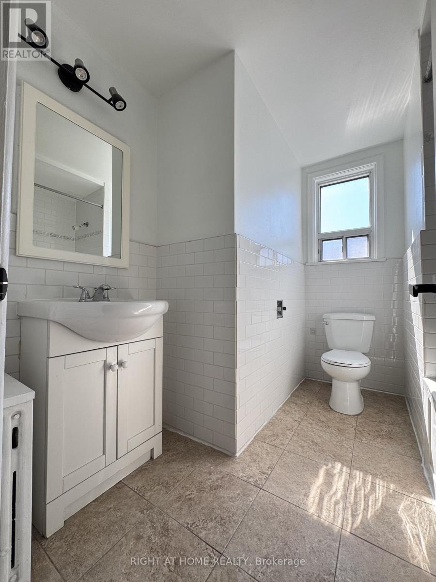 3 - 139 Royal York Road, Toronto, Ontario  M8V 2T9 - Photo 6 - W12790682