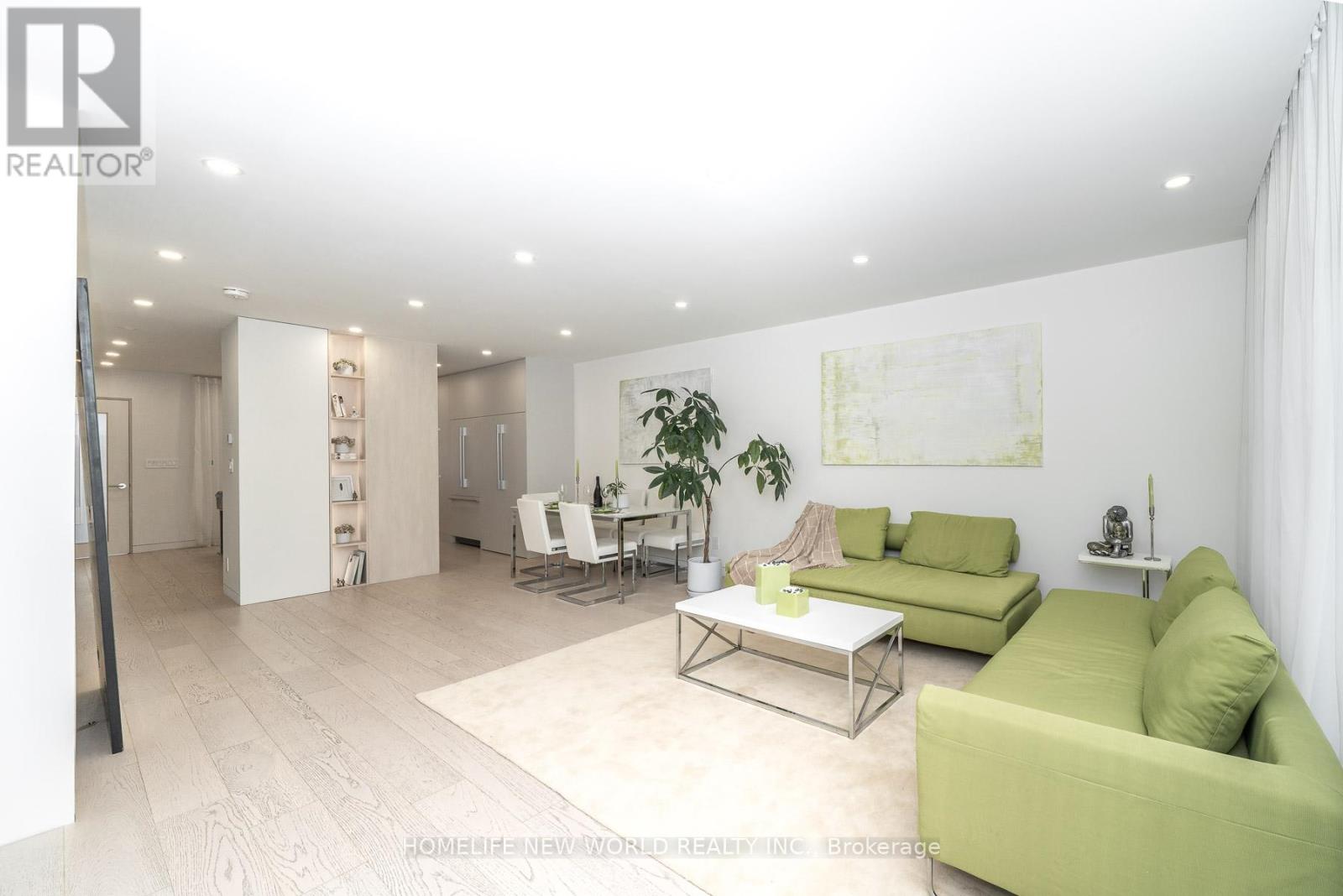 30 Carling Avenue, Toronto, Ontario  M6G 3S1 - Photo 11 - W12980432