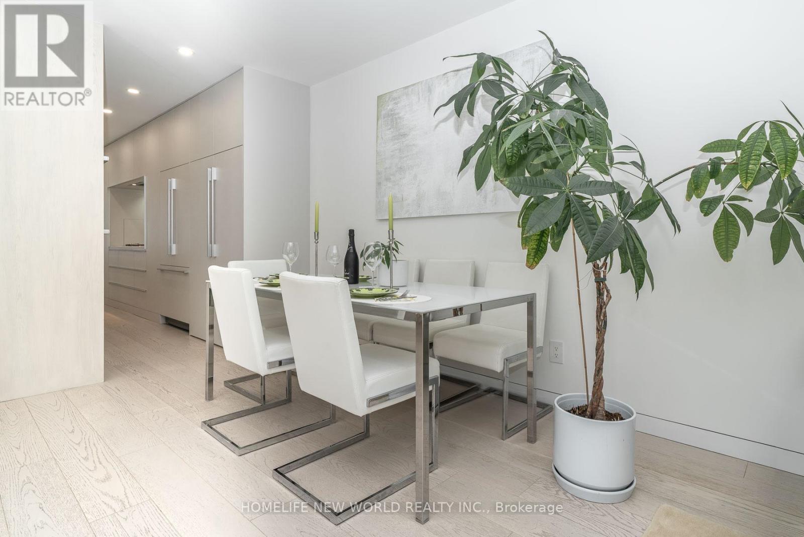 30 Carling Avenue, Toronto, Ontario  M6G 3S1 - Photo 14 - W12980432