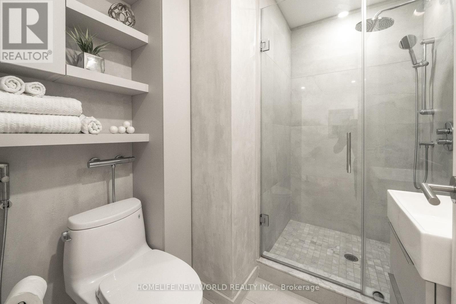 30 Carling Avenue, Toronto, Ontario  M6G 3S1 - Photo 28 - W12980432