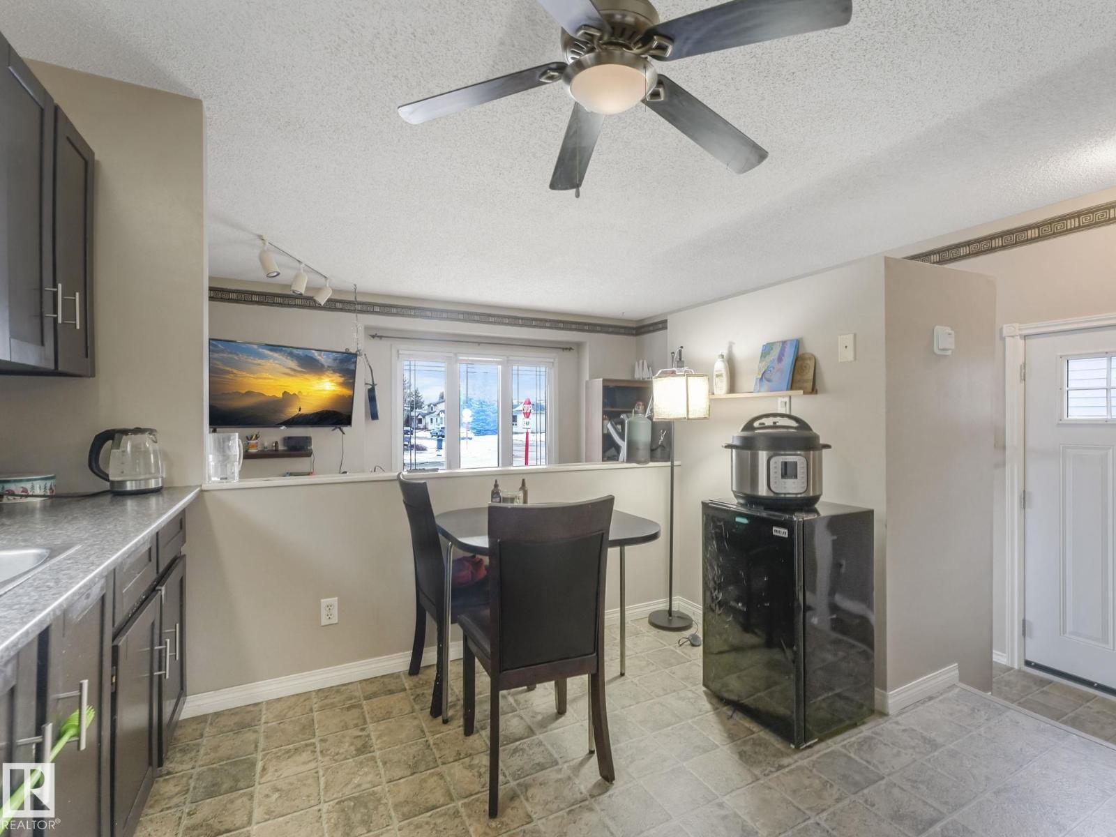 4105 41 Av Nw, Edmonton, Alberta  T6L 5M3 - Photo 7 - E4481182