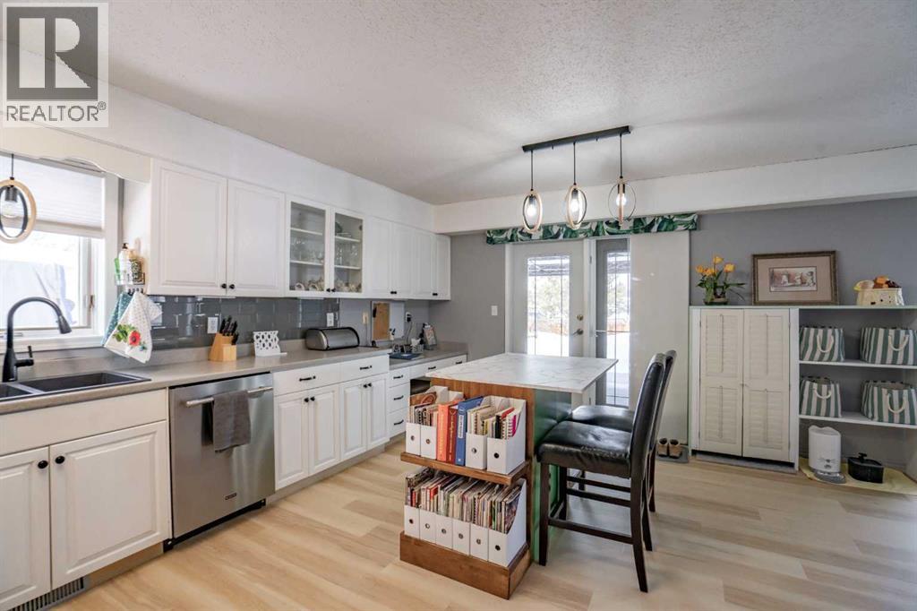 8 Grenier Ave, St. Isidore, Alberta  T0H 3B0 - Photo 5 - A2297223