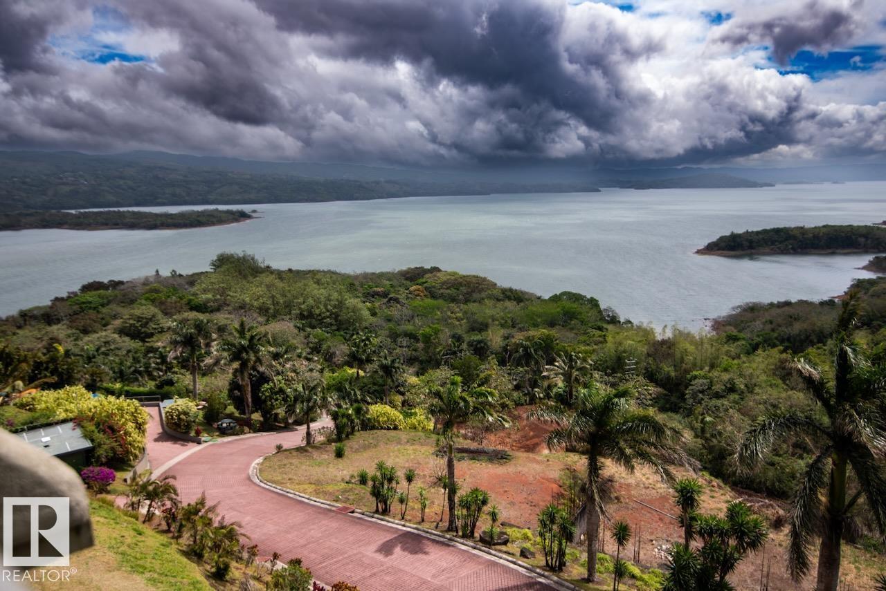 12-2-1-4 Lake Arenal Condominums