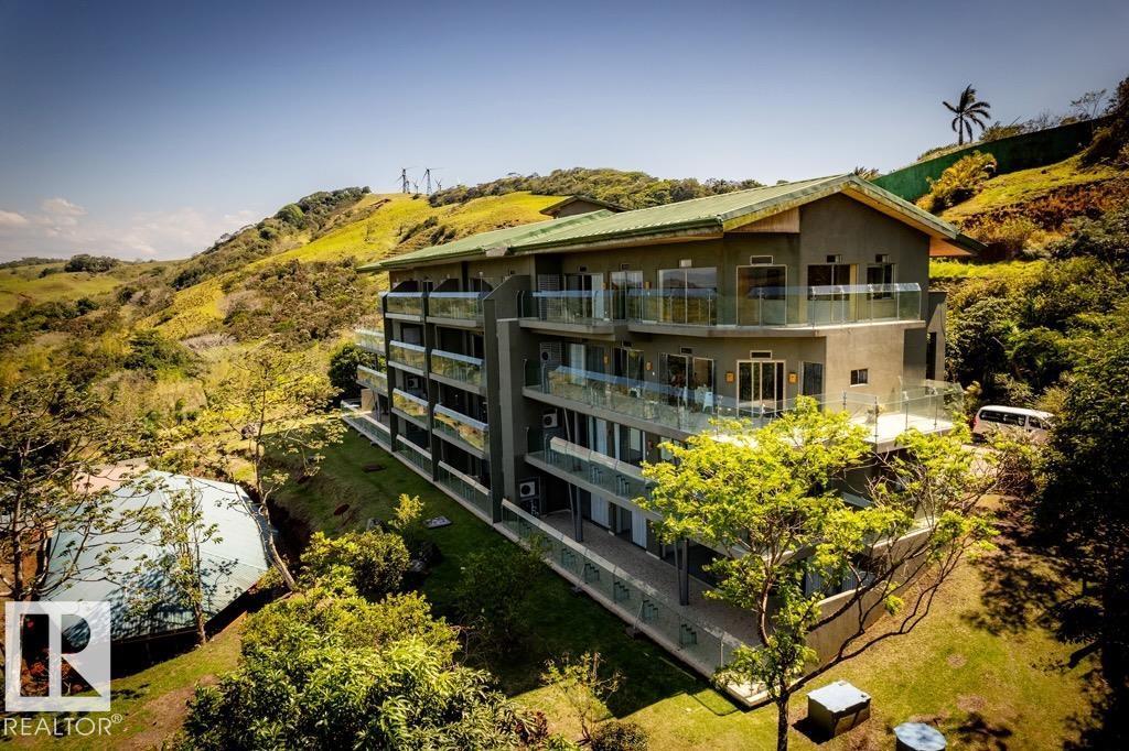 12-2-1-4 Lake Arenal Condominums