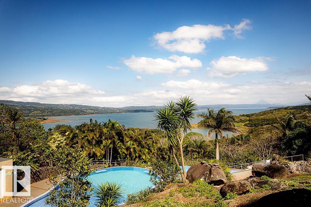 12-2-1-4 Lake Arenal Condominums