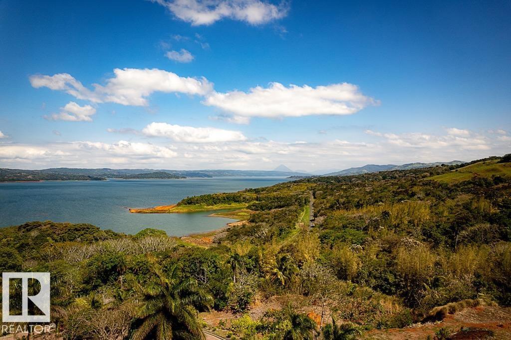 12-2-1-4 Lake Arenal Condominums
