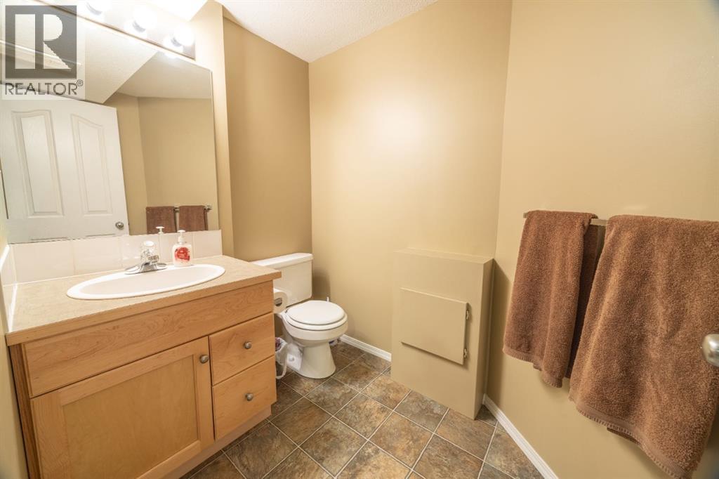 102, 720 Willowbrook Road NW, Airdrie, Alberta  T4B 2Y9 - Photo 27 - A2295006
