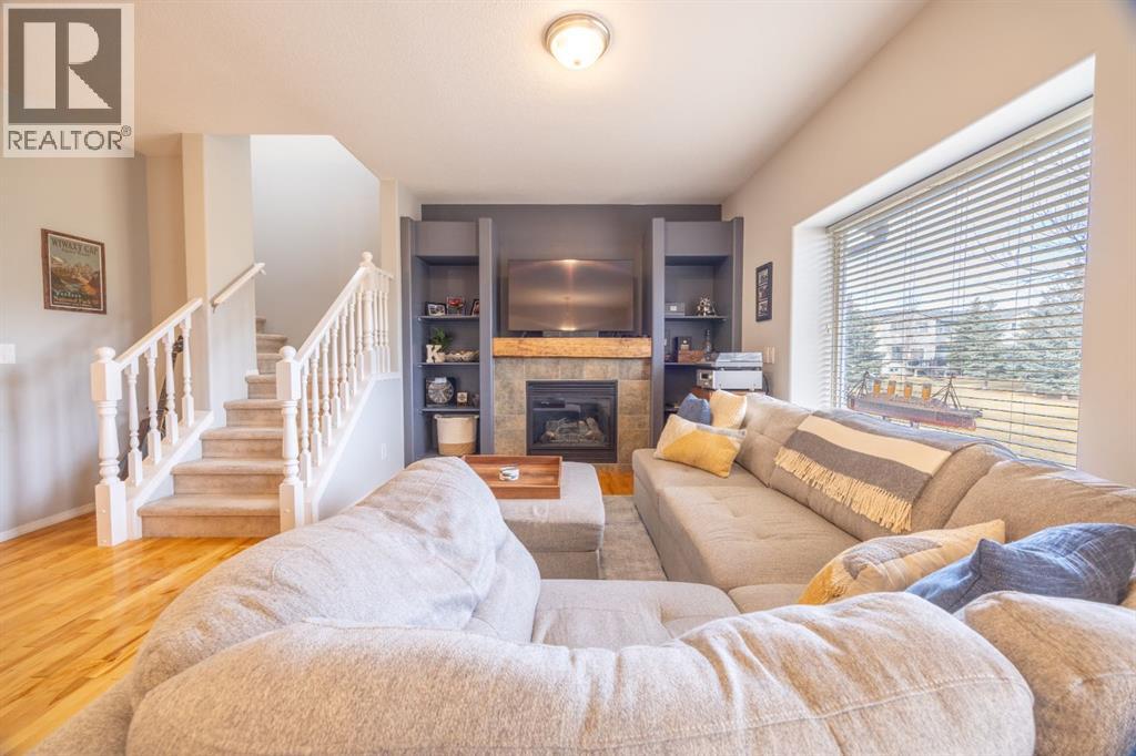 102, 720 Willowbrook Road NW, Airdrie, Alberta  T4B 2Y9 - Photo 3 - A2295006