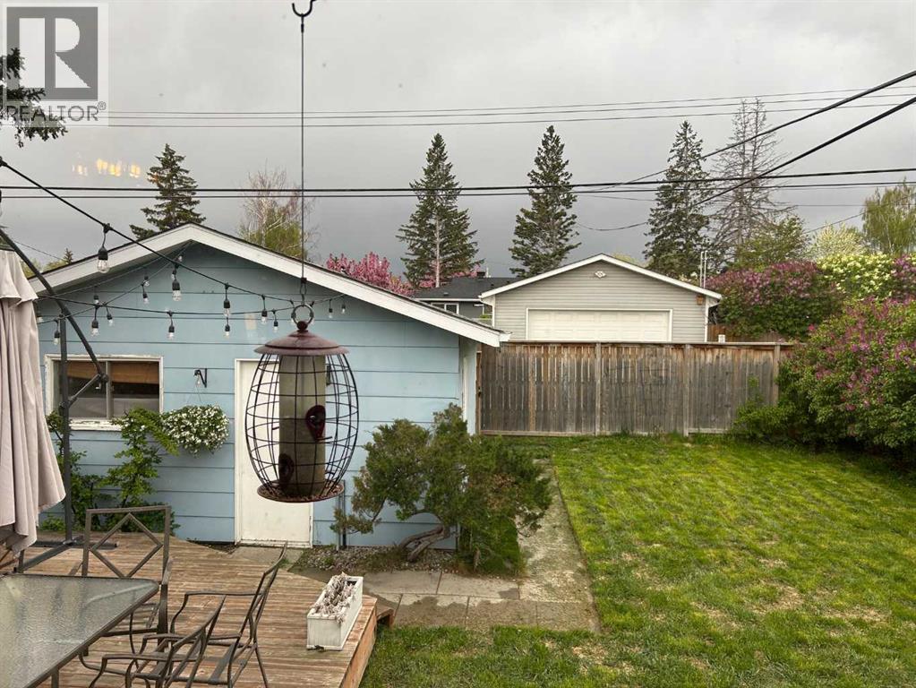 81 Healy Drive SW, Calgary, Alberta  T2V 2Z8 - Photo 30 - A2295637