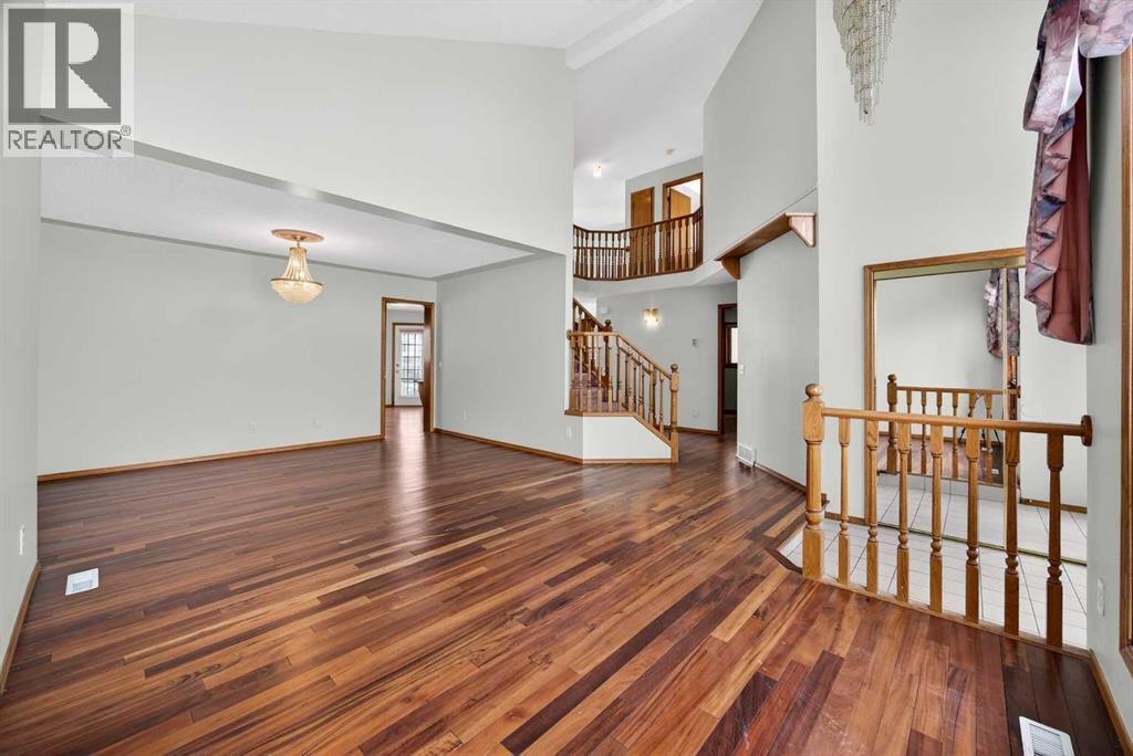 90 Hawkmount Green NW, Calgary, Alberta  T3G 2T9 - Photo 5 - A2298757