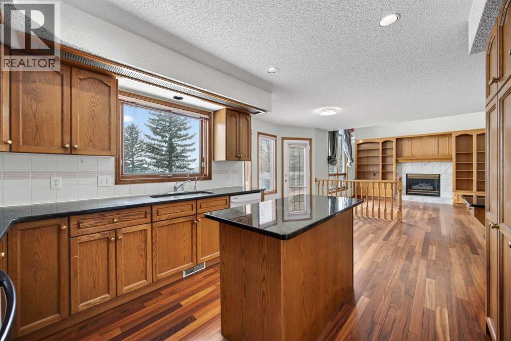 90 Hawkmount Green NW, Calgary, Alberta  T3G 2T9 - Photo 9 - A2298757