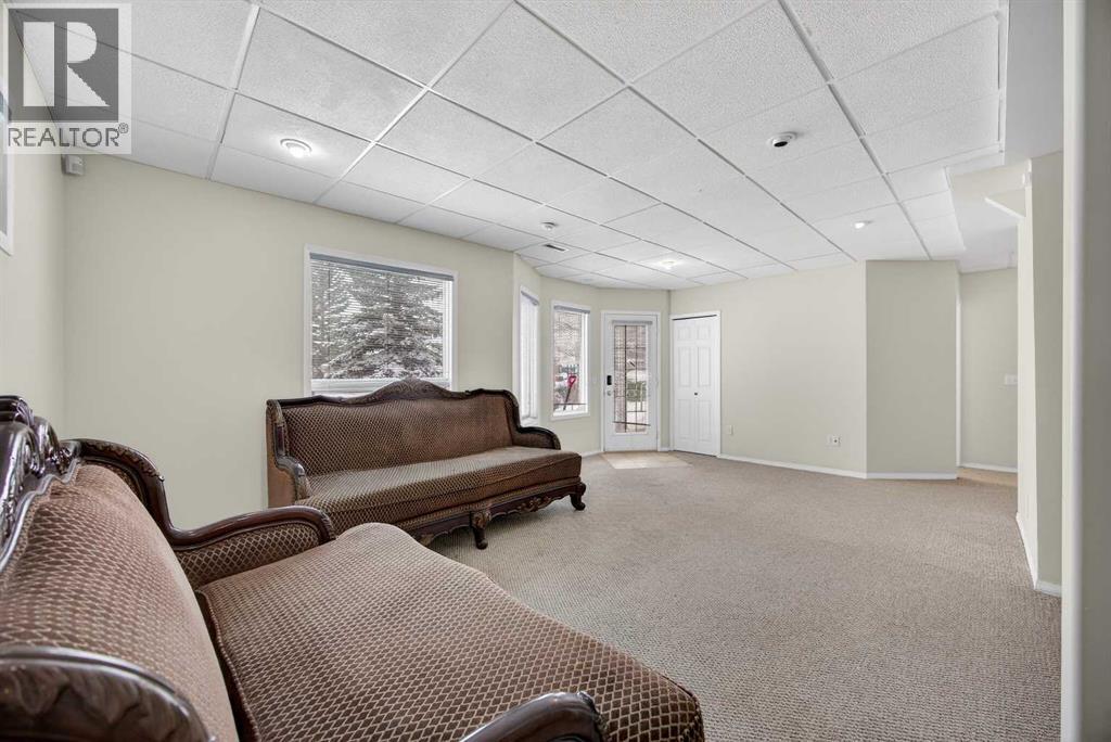 90 Hawkmount Green NW, Calgary, Alberta  T3G 2T9 - Photo 33 - A2298757