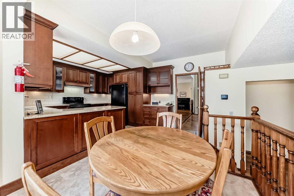 204 Edcath Place Nw, Calgary, Alberta  T3A 3X6 - Photo 8 - A2294437