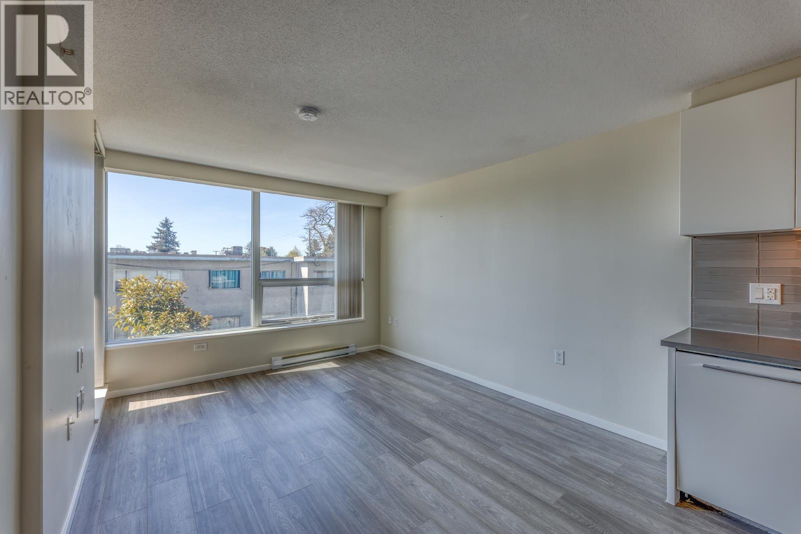 203 6658 Dow Avenue, Burnaby, British Columbia  V5H 0C7 - Photo 8 - R3109552