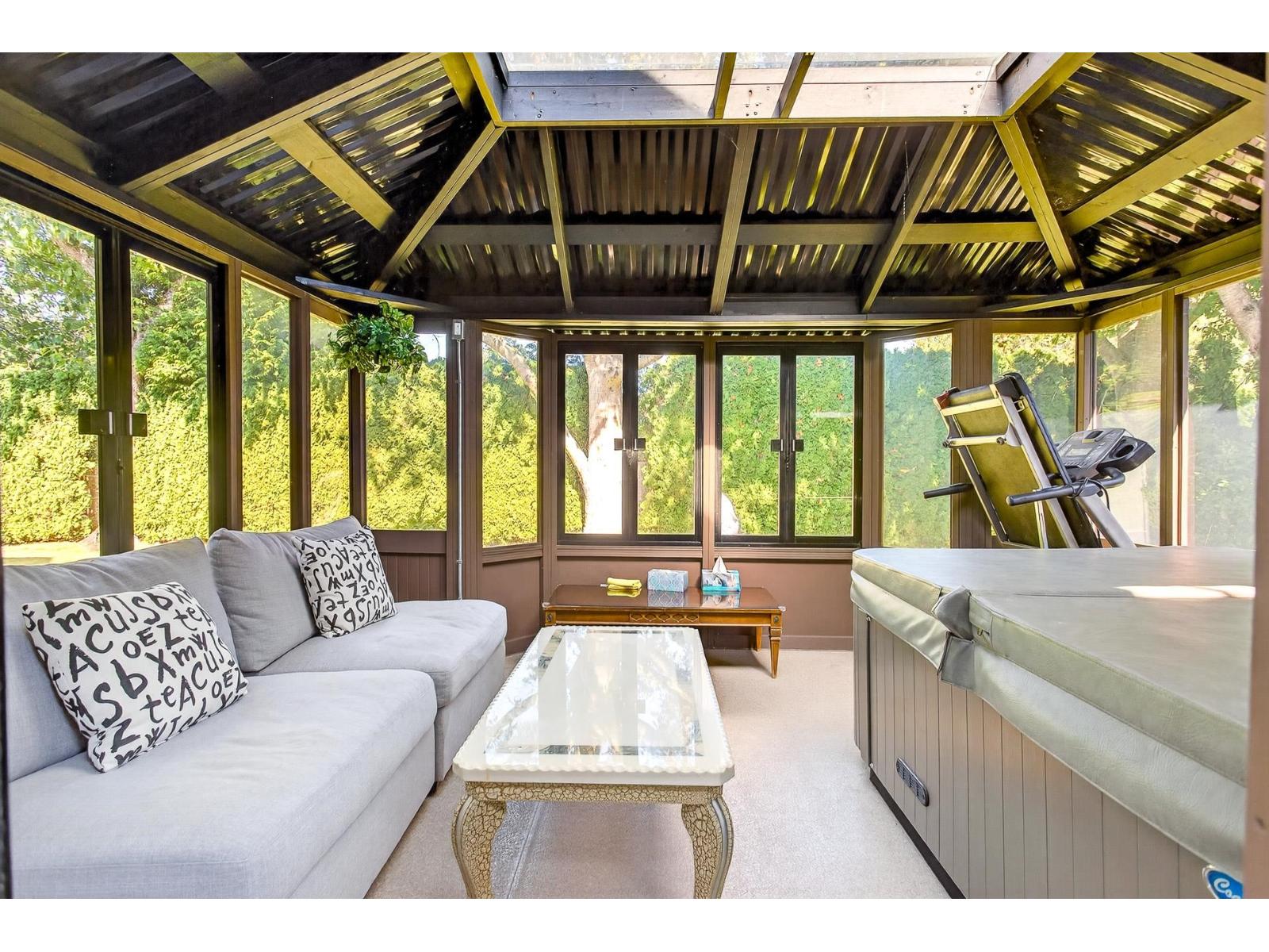 14055 29a Avenue, Surrey, British Columbia  V4P 2J8 - Photo 6 - R3109604