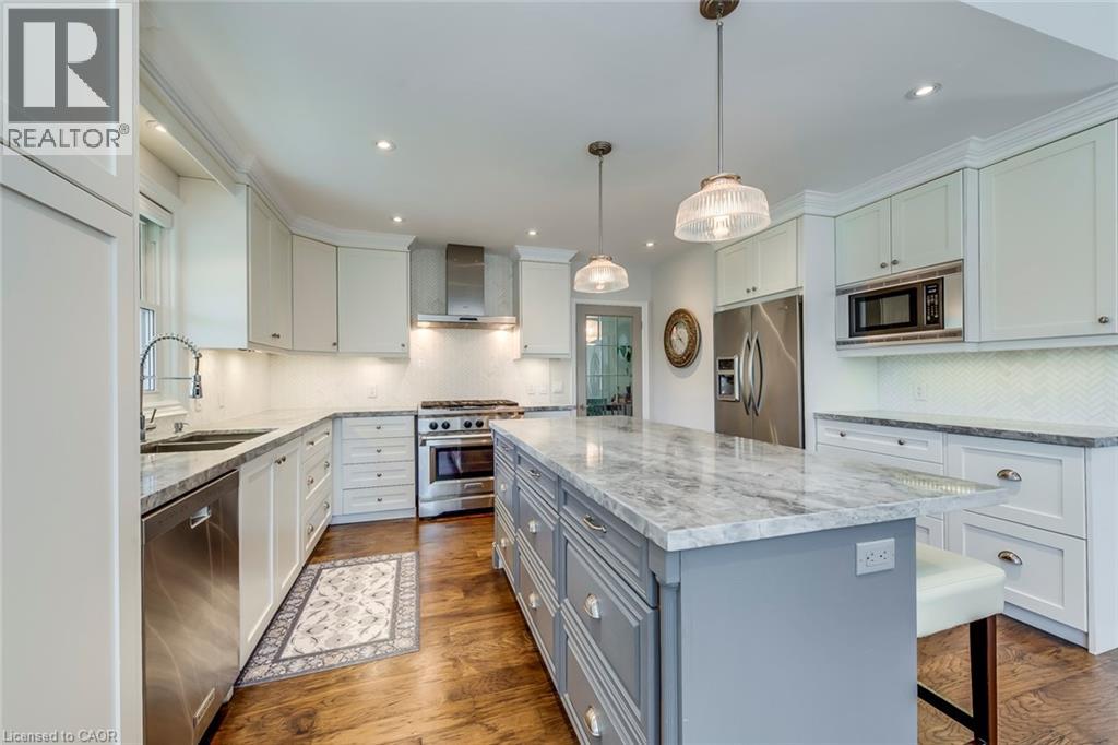 4306 Lakeshore Road, Burlington, Ontario  L7L 1A8 - Photo 11 - 40818214