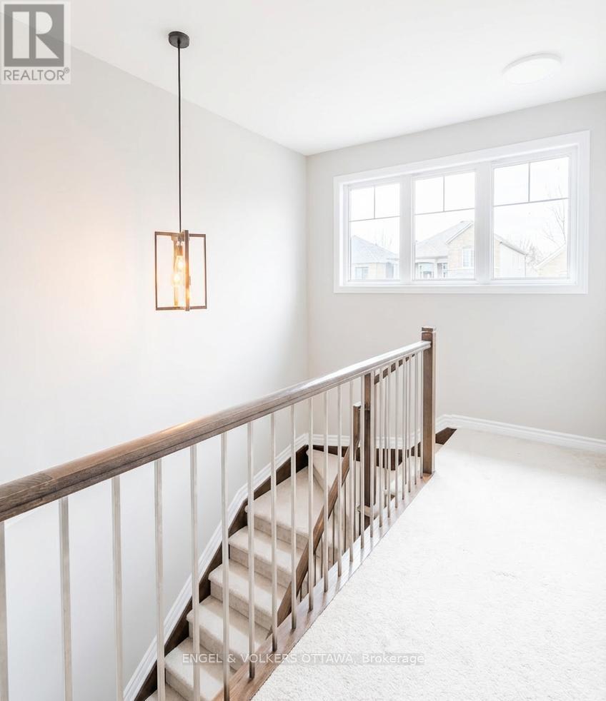 19 Allan Place, Ottawa, Ontario  K2S 2A9 - Photo 13 - X12980438