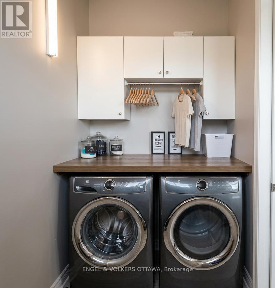 19 Allan Place, Ottawa, Ontario  K2S 2A9 - Photo 14 - X12980438