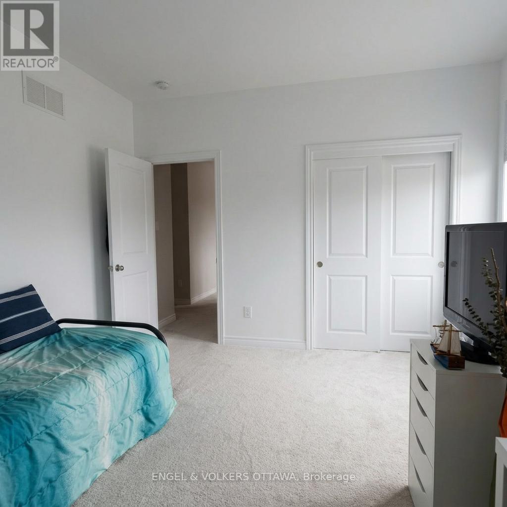 19 Allan Place, Ottawa, Ontario  K2S 2A9 - Photo 20 - X12980438