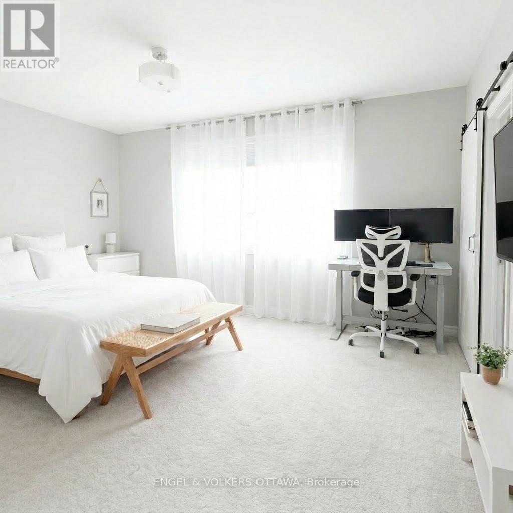 19 Allan Place, Ottawa, Ontario  K2S 2A9 - Photo 21 - X12980438