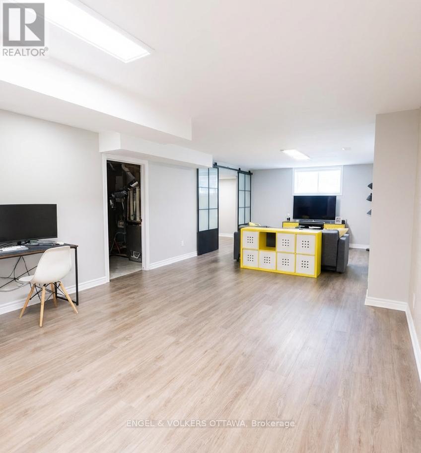 19 Allan Place, Ottawa, Ontario  K2S 2A9 - Photo 27 - X12980438