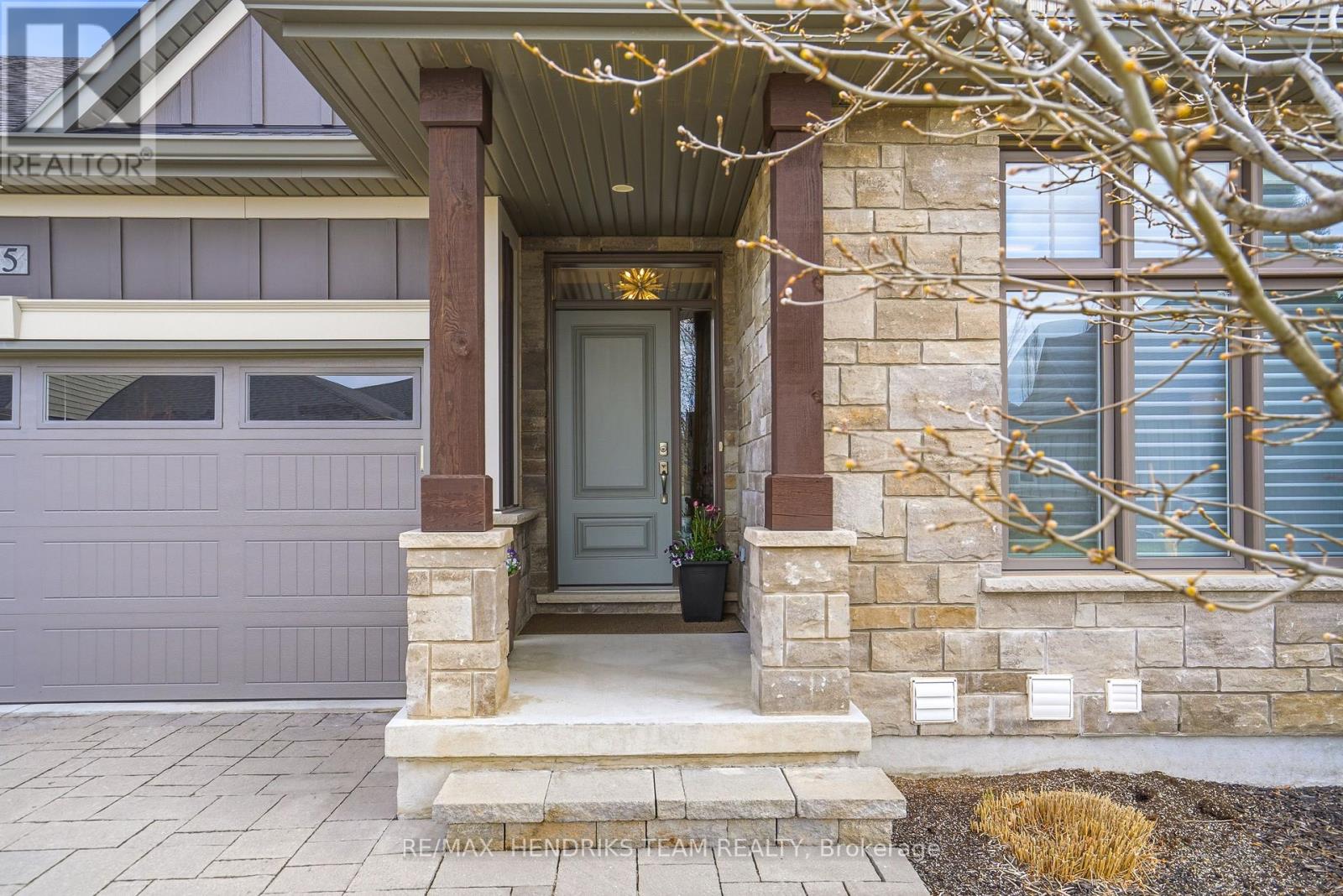 5 - 180 Port Robinson Road, Pelham, Ontario  L0S 1E6 - Photo 3 - X12980448