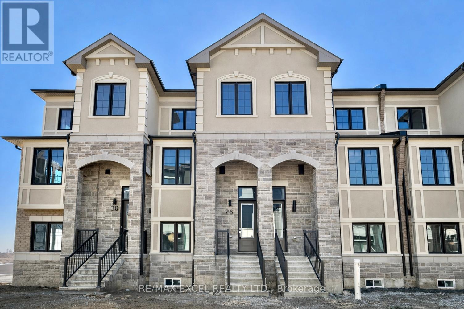 28 BULLATA LANE, Richmond Hill, Ontario